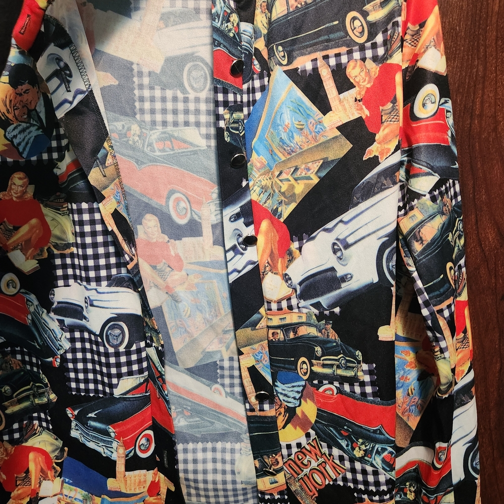 Vintage Graphic Print Button Up Shirt - Picture 4 of 9